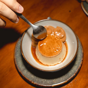 restaurante argentino flan dulce de leche